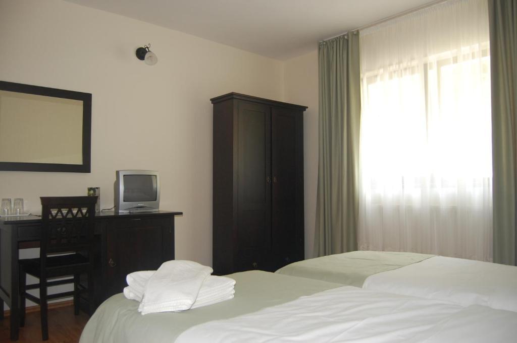 Complexul Turistic Cheile Butii Hotel Cîmpu lui Neag Room photo