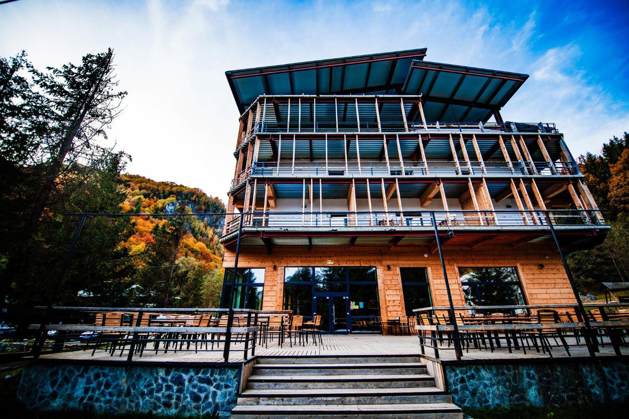 Complexul Turistic Cheile Butii Hotel Cîmpu lui Neag Exterior photo