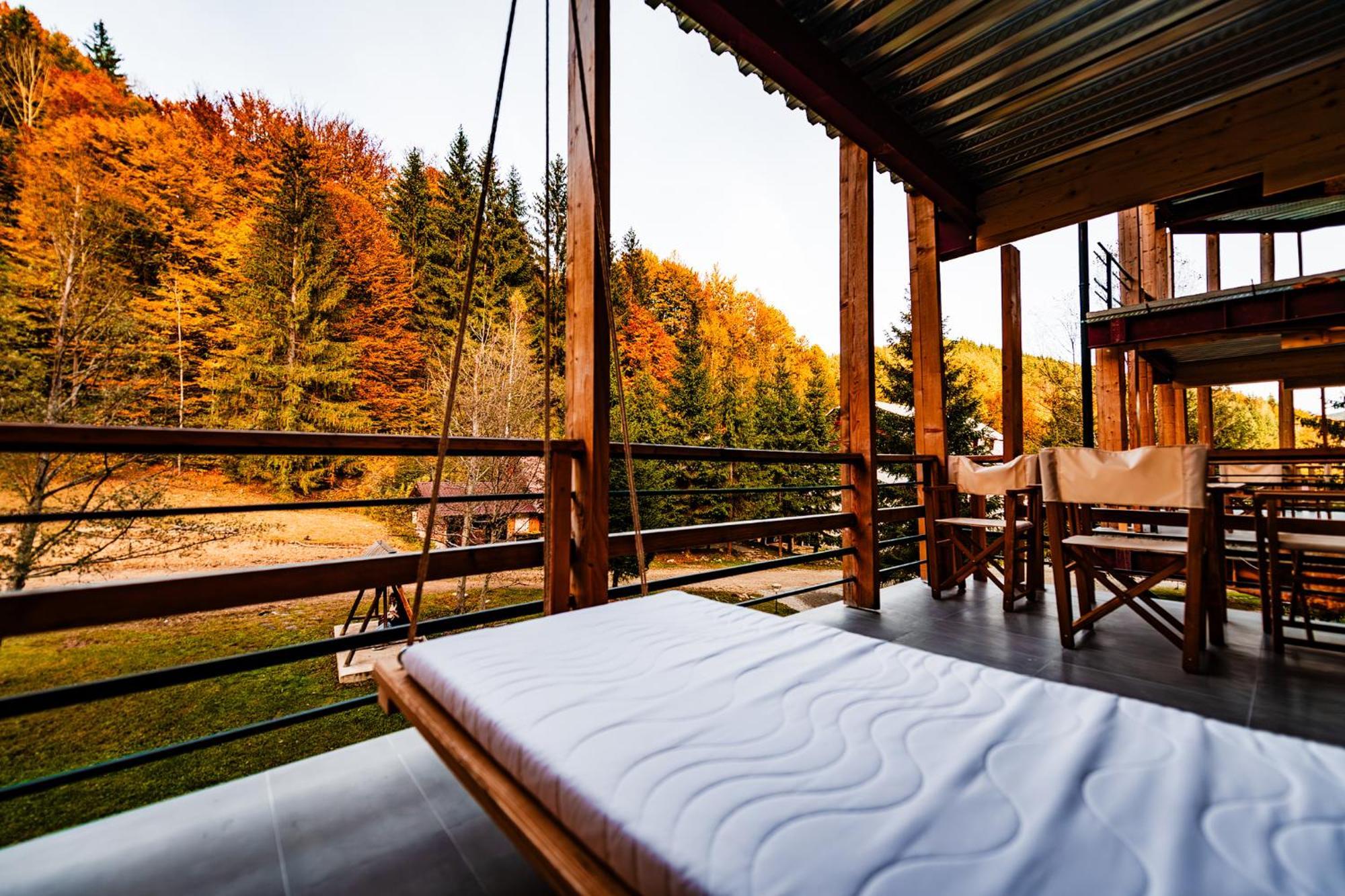 Complexul Turistic Cheile Butii Hotel Cîmpu lui Neag Exterior photo